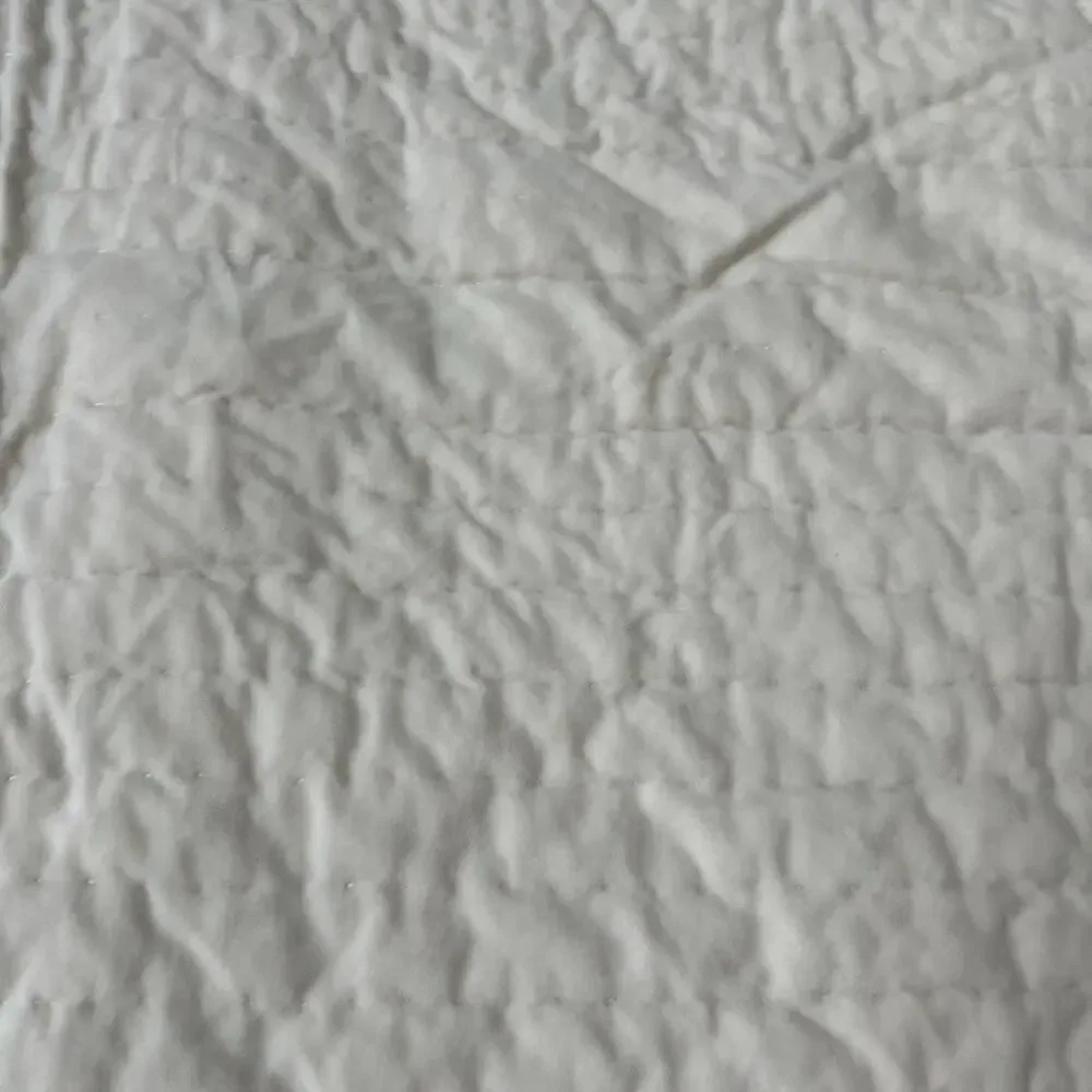 Pottery Barn Cream Velvet Channel Stitch Quilt 72
